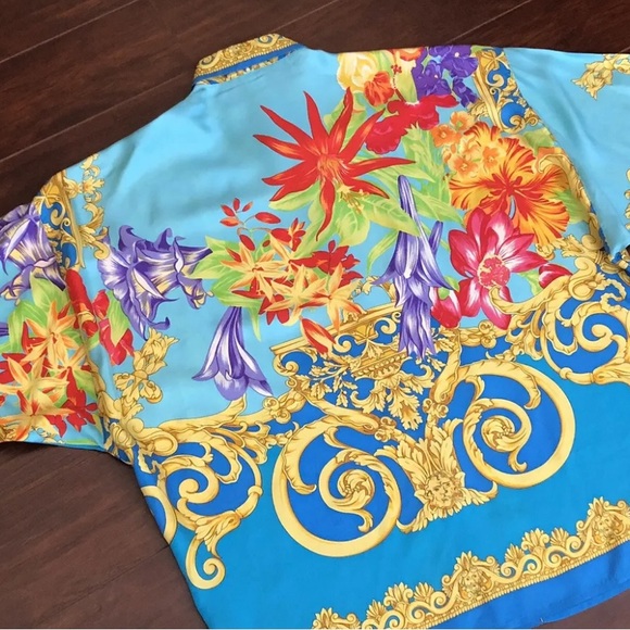 Gianni Versace Silk Shirt - Picture 3 of 9